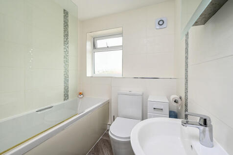 7 Reading Road (1...