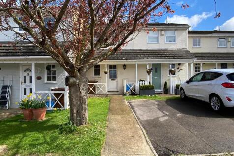 2 Bedroom Terraced in ME5 8HF