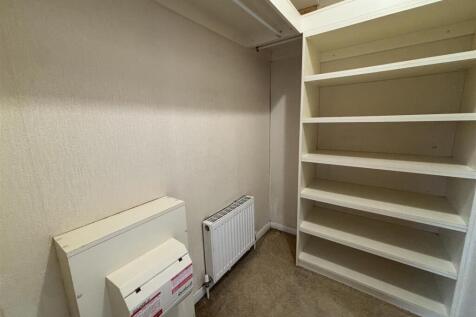 Walk-in Wardrobe