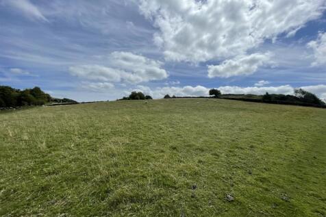 Land for sale in barkisland