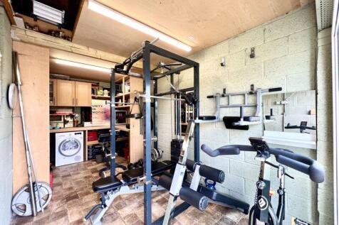 Garage / Utility / Gym