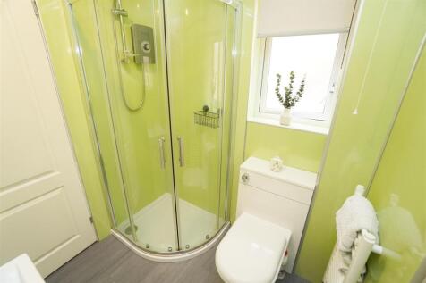 jack and jill bathroom.jpg