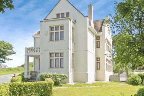 Trenale House