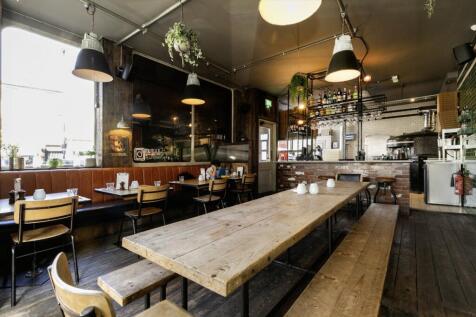 184 Well Street 17.jpg