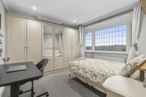 7 Guinions Rd, HP13 7NT-4.jpg