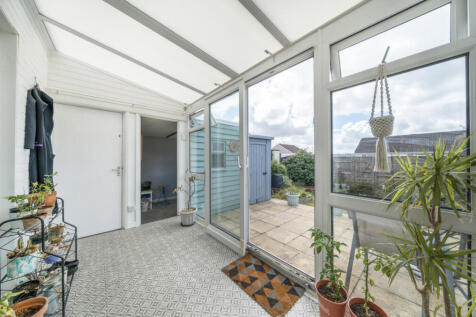 1346625-19-68b1af...