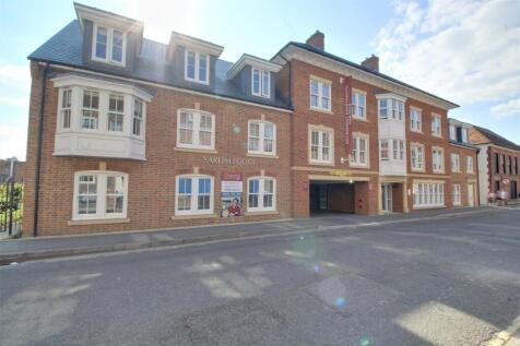 Sarum Lodge Front.jpg