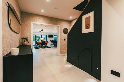 5 bed, 4 bath Detached in Sheffield - Photo 5