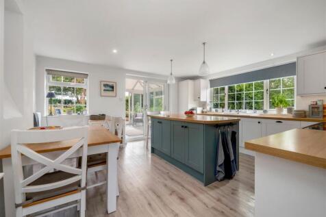 Watermill Cottage LR PH-55.jpg