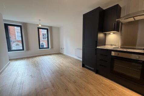 1 Bedroom Flat in NN1 1UE