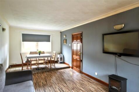 Living/Dining Area