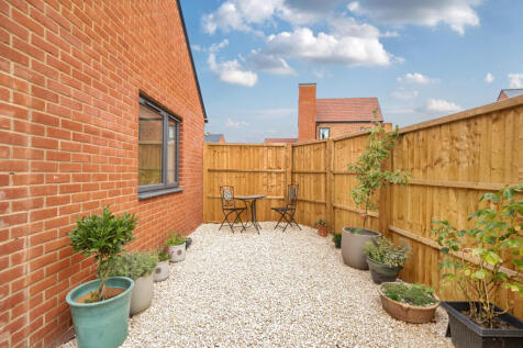 1343929-5-68a73f4...