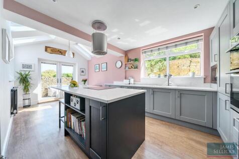 Open plan dining kitchen