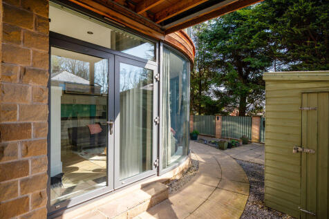 Wraparound Private Outdoor Space