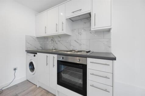RCRR- flat 1, 22 commercial way- kitchen 1 (1).JP