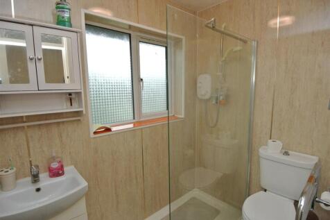Shower Room.JPG