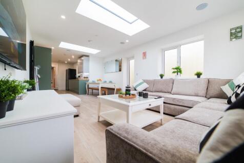 Another student property from Award-winning CPS HO