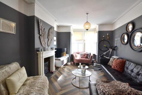 Living Room.JPG