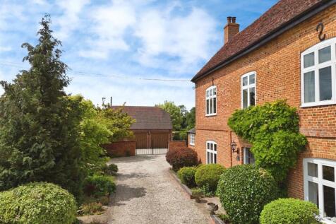 b4b4a50f--4E54-A42D-2C0E856EF6DA-66306-0000156FD70