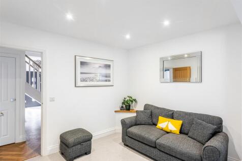 1 Post Office Lane ph19.JPG