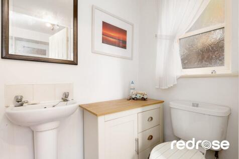 web_10 Bamber Ave...