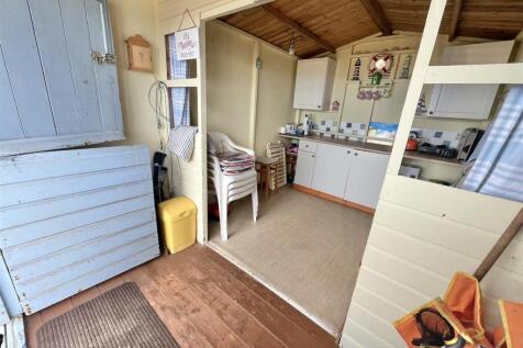 INTERNAL VIEW OF BEACH HUT