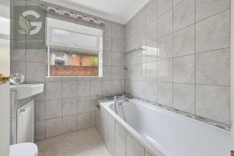 Hays Walk, Cheam, Sutton, Surrey, SM2 7NQ