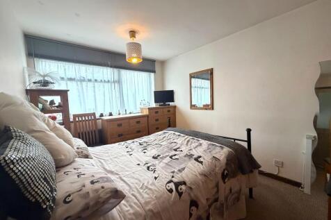 processed-95F6771...