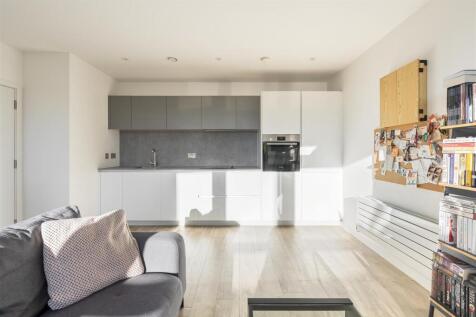 South Grove, E17