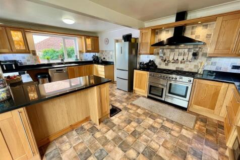 Kitchen - image one.jpg