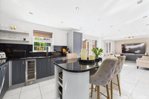 Kitchen/Dining/Famil