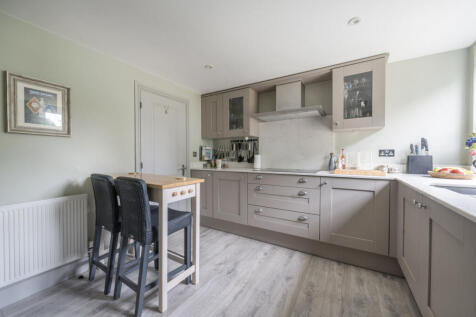 1299518-26-683587...