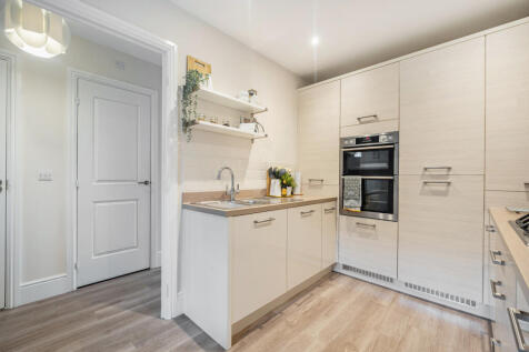 1313342-24-685ad8...