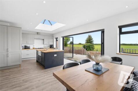 Kitchen/Family Room