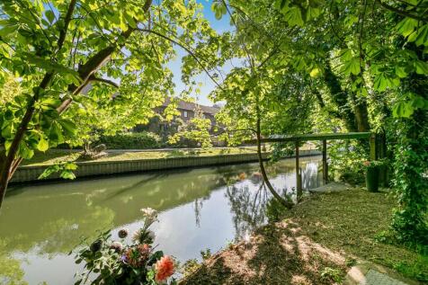 Mooring