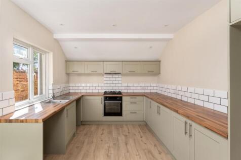 21a Gibbs Road, Banbury-7.jpg