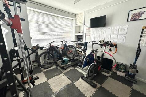 20250903_143940000_iOS 6.jpg