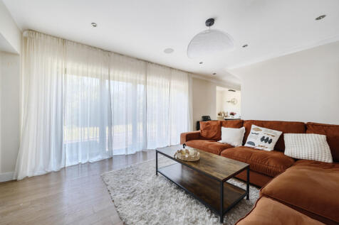 1306726-4-685341a...