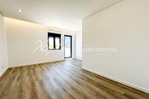 Fully Renovated 6 Bed Villa For Sale (29)