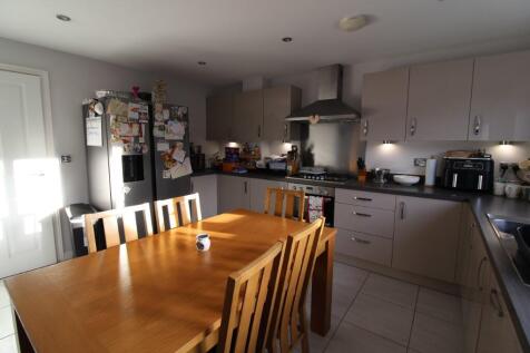 Dining/Kitchen