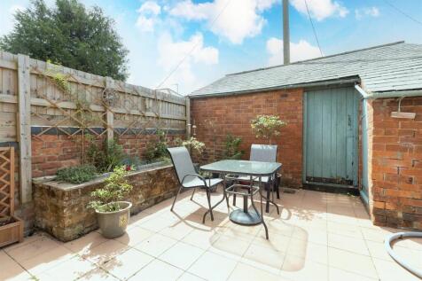 Upper High Street, Harpole