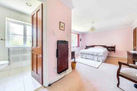 1317362-9-686570a...