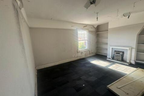 WhatsApp Image 2025-11-17 at 16.16.39 (11).jpeg