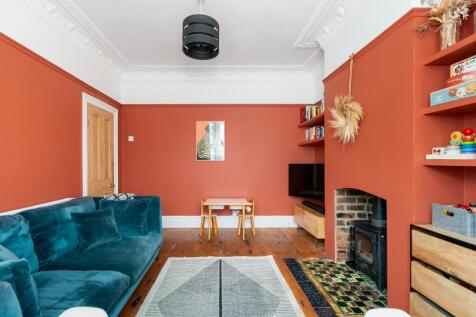 8V8ARD - Living Room B.jpg