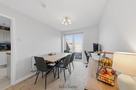 5 Whetstead Road-26.jpg