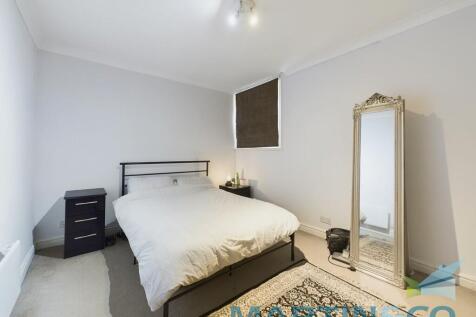 CAM01870G0-PR0156...