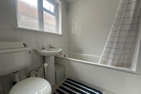 Bathroom 1.png