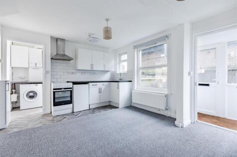Open Plan Kitchen/Reception