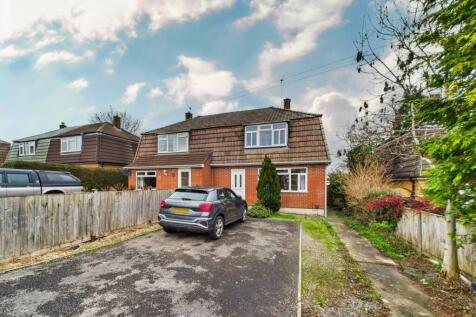 CAM02023G0-PR0194-STILL027 (1)