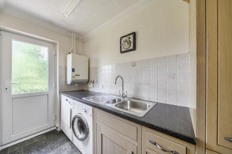 1290760-1-682b184...